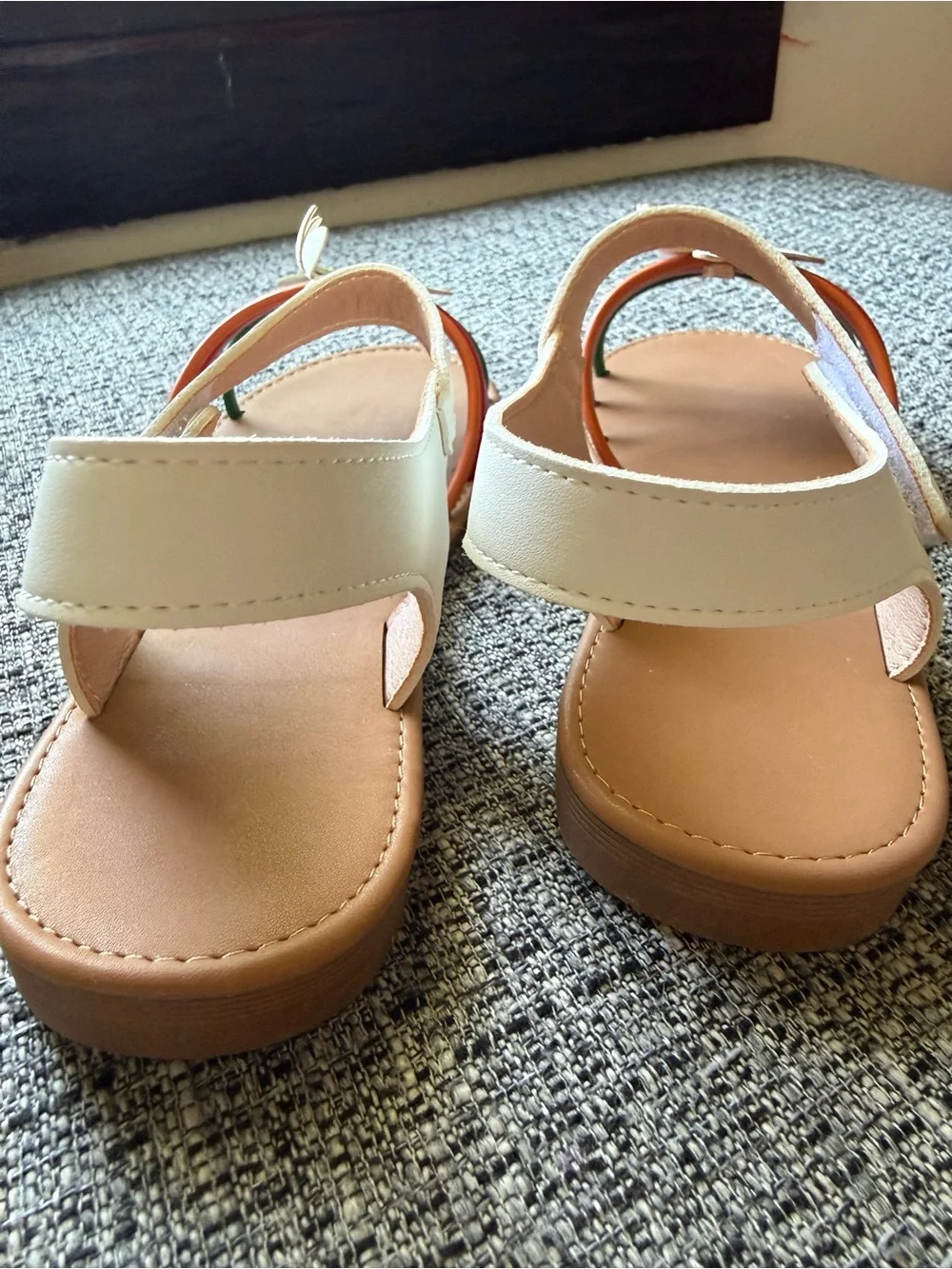 Girls' White Daisy Multi-Color Strap Sandals kids